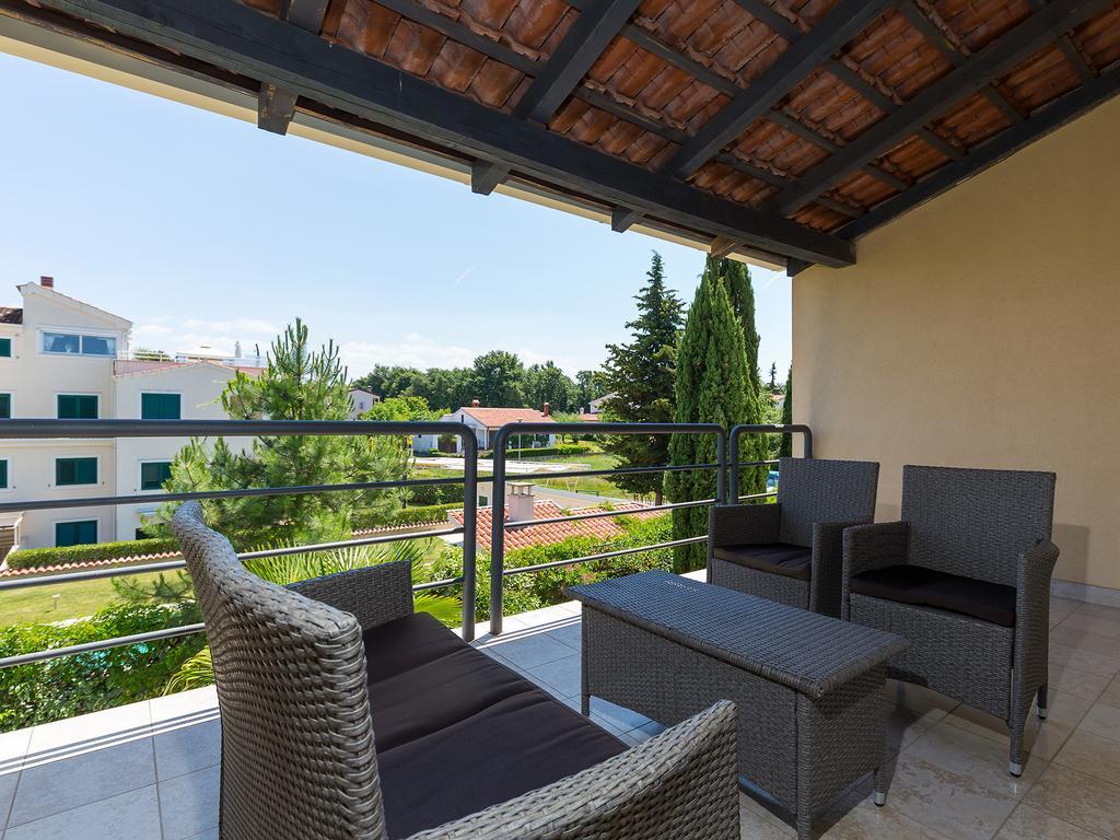 Apartments Gala Poreč Exterior foto